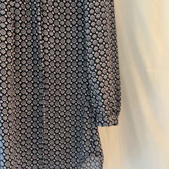 Women’s size Small and size 2 Blouse bundle. Meadow Rue Express Kurt - Picture 7 of 15